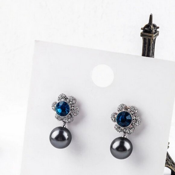 Unique crystal flower pearl drop boho earrings … - Picture 2 of 8